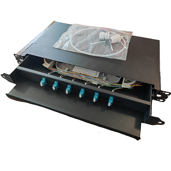 Optički patch panel  sa 12 konektora LC/UPC sa kliznim mehanizmom 1 U