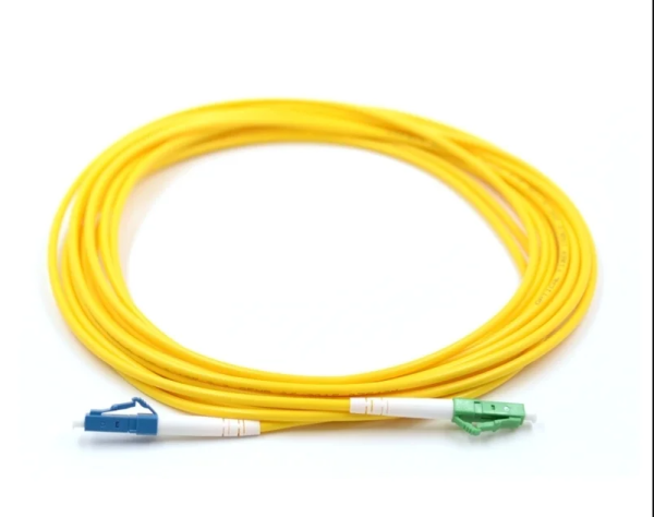 Optički patch kabl  LC/UPC-LC/APC, SM, Simplex, 3m
